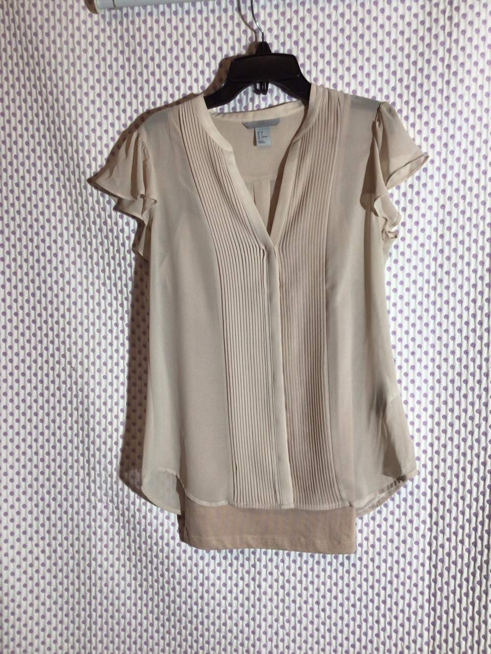 H&M Cream Pleated Flutter Sleeve Blouse
